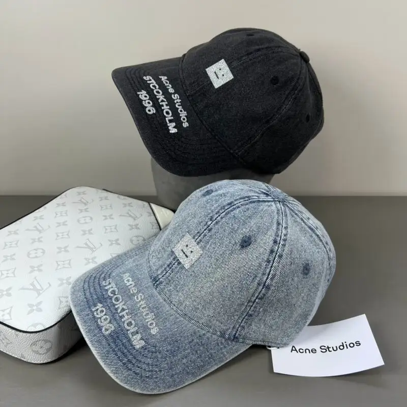 Acne cap 020803
